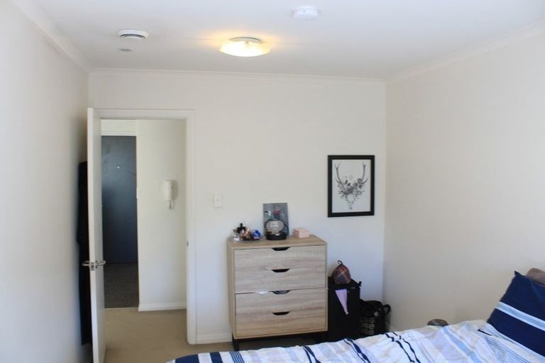 Photo of property in Monvie Apartments, 205/15 Holland Street, Te Aro, Wellington, 6011