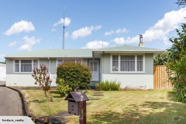 Photo of property in 9 Greenock Place, Awapuni, Palmerston North, 4412