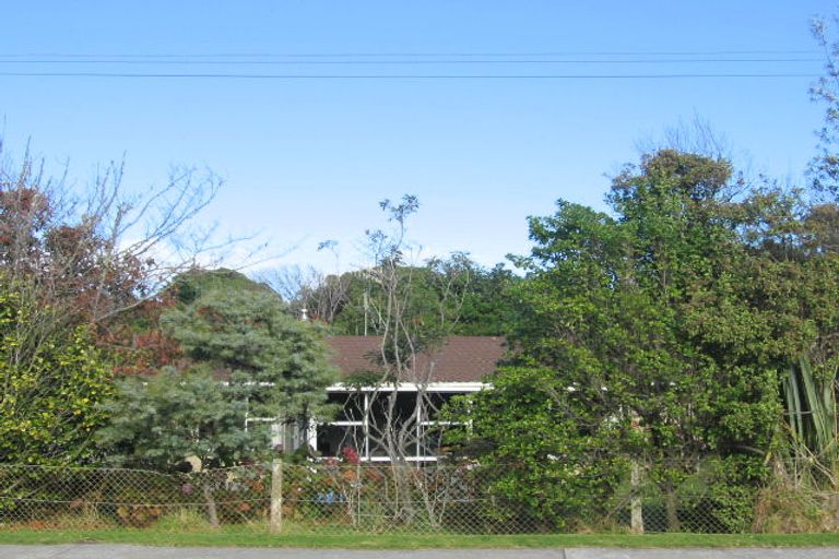 Photo of property in 19 Manuka Street, Otaki Beach, Otaki, 5512