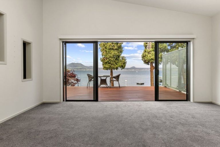 Photo of property in 868 Acacia Bay Road, Acacia Bay, Taupo, 3330