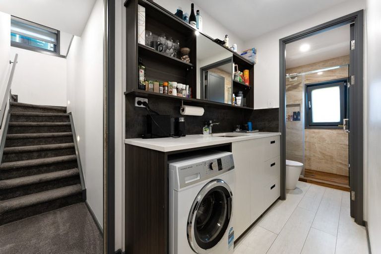 Photo of property in 48a Peter Terrace, Castor Bay, Auckland, 0620