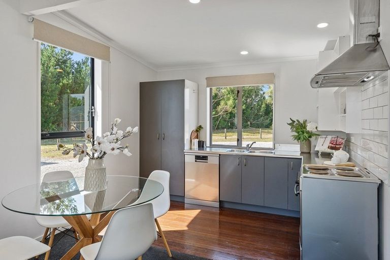 Photo of property in 24 Essendon Road, Darfield, Christchurch, 7671