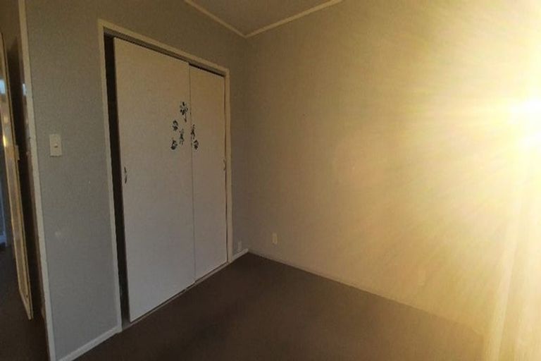 Photo of property in 23 Rangitane Street, Maupuia, Wellington, 6022