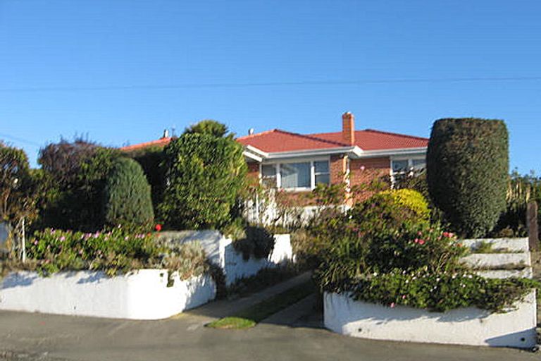 Photo of property in 17 Tamar Street, South Hill, Oamaru, 9400