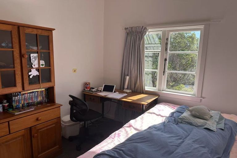 Photo of property in 17 Clutha Avenue, Khandallah, Wellington, 6035