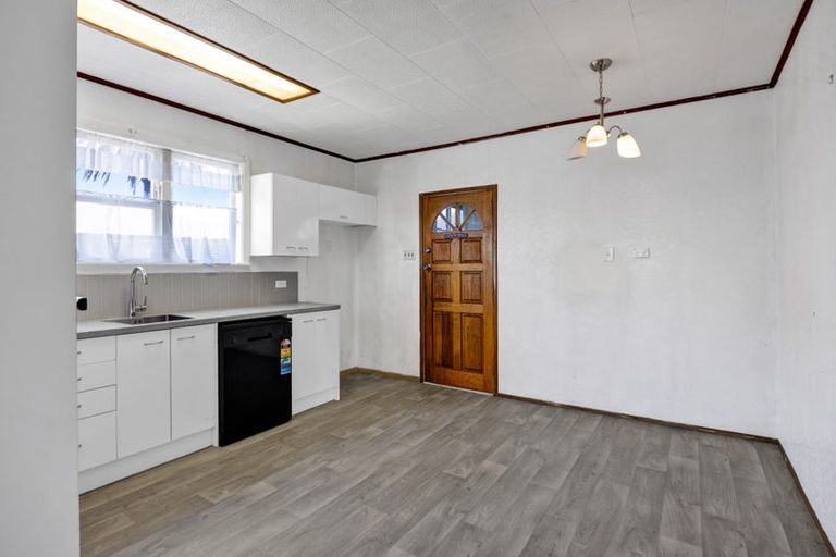 Photo of property in 20 Mclean Street, Hawera, 4610