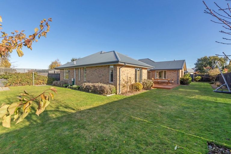 Photo of property in 12 Goldie Place, Rolleston, 7614