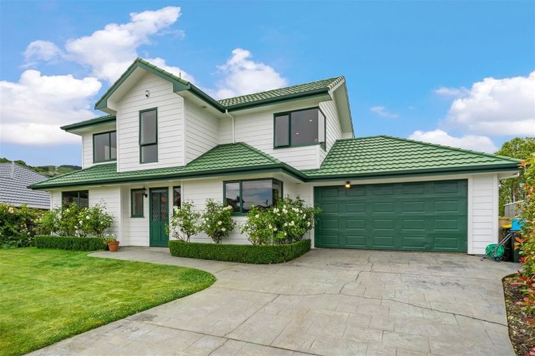 Photo of property in 122 Redvers Drive, Belmont, Lower Hutt, 5010