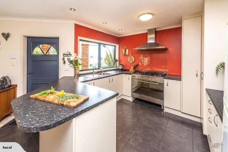 Photo of property in 415 Makirikiri Road, Marton, 4789