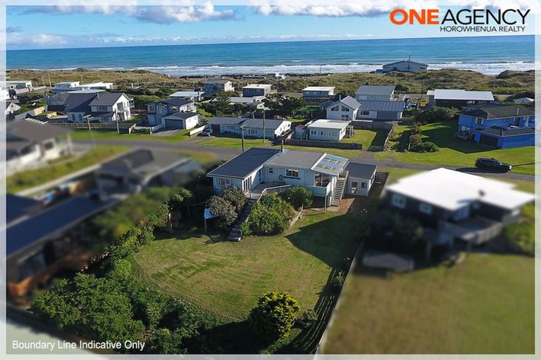Photo of property in 31 Nelson Street, Foxton Beach, Foxton, 4815