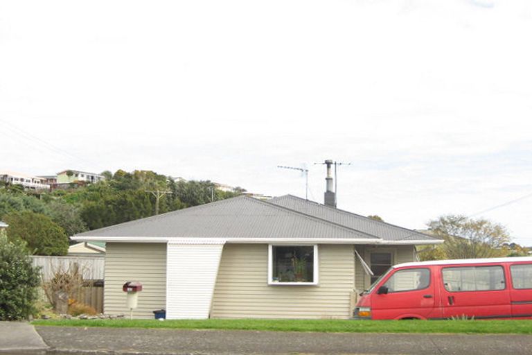 Photo of property in 142 Pioneer Road, Spotswood, New Plymouth, 4310