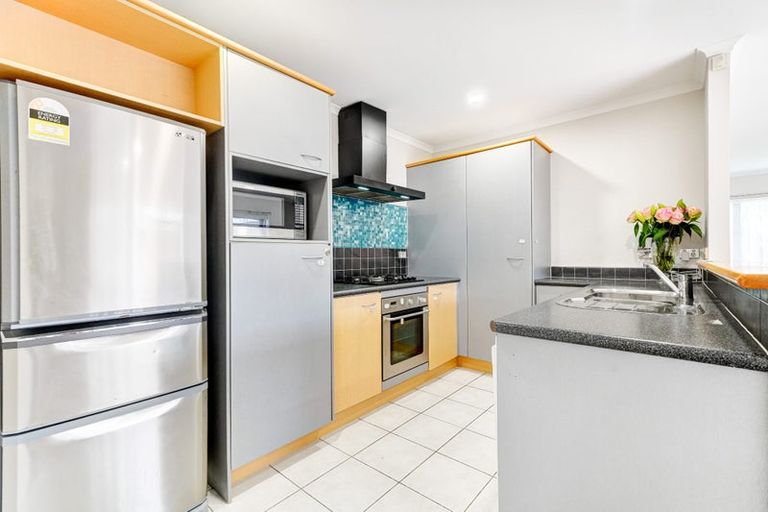 Photo of property in 8 Avonglen Court, Wattle Downs, Auckland, 2103