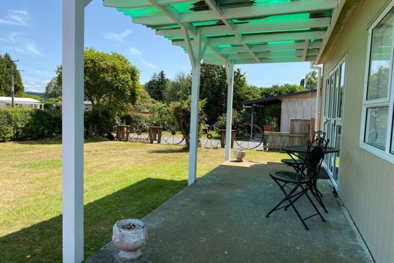 Photo of property in 12 Rangatira Drive, Mangakino, 3421