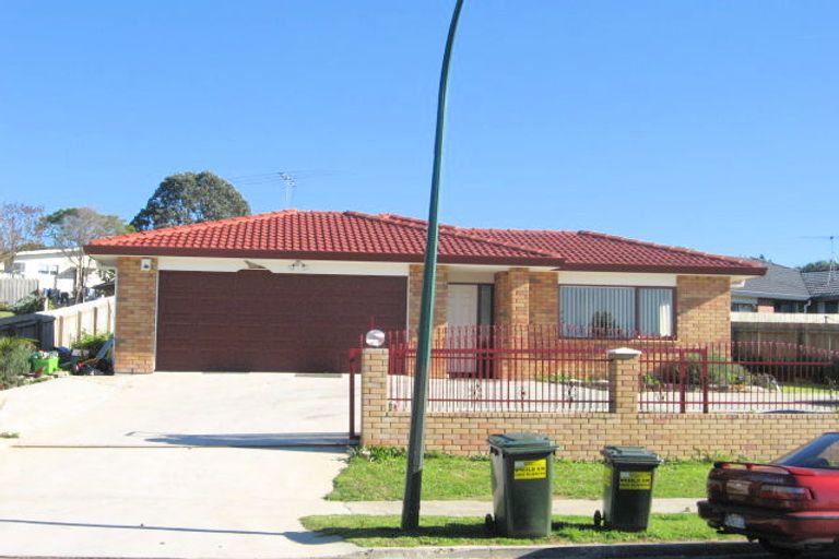 Photo of property in 63 Castlefinn Drive, Weymouth, Auckland, 2103