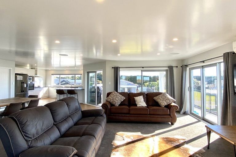 Photo of property in 60b Wilson Road South, Paengaroa, 3189