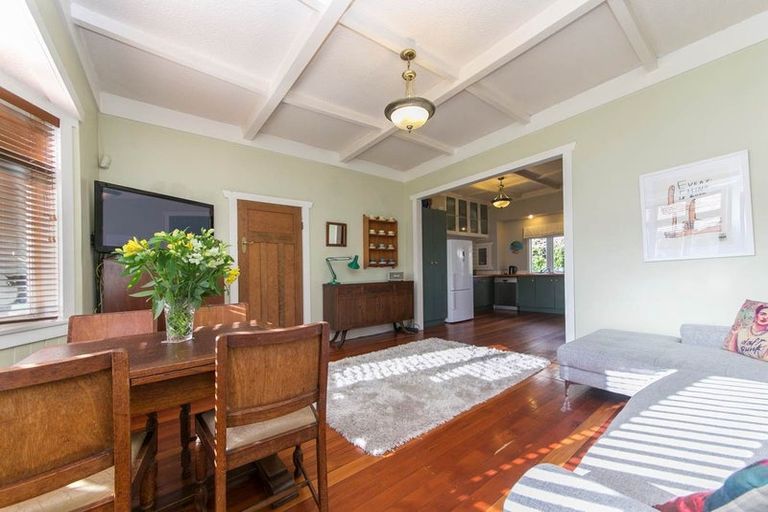 Photo of property in 7a Wattle Street, New Lynn, Auckland, 0600