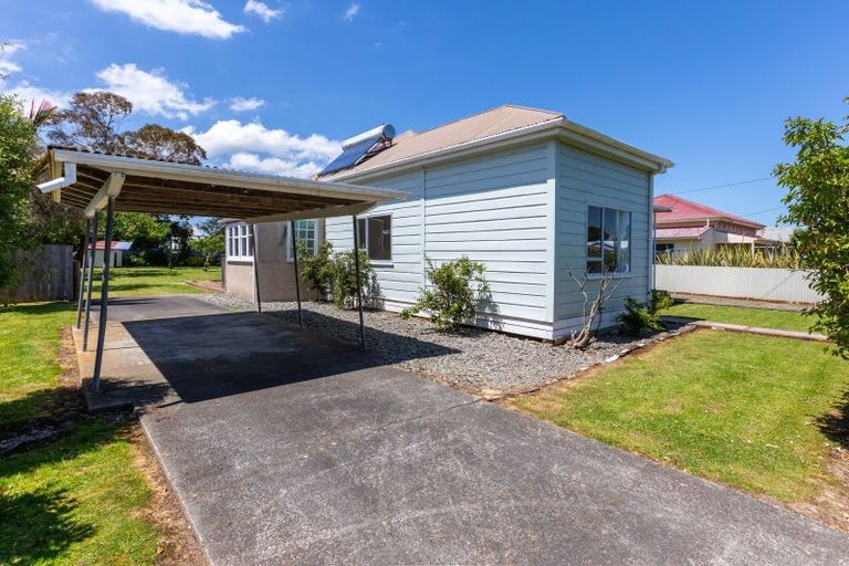 Photo of property in 46 Ross Street, Woodville, 4920