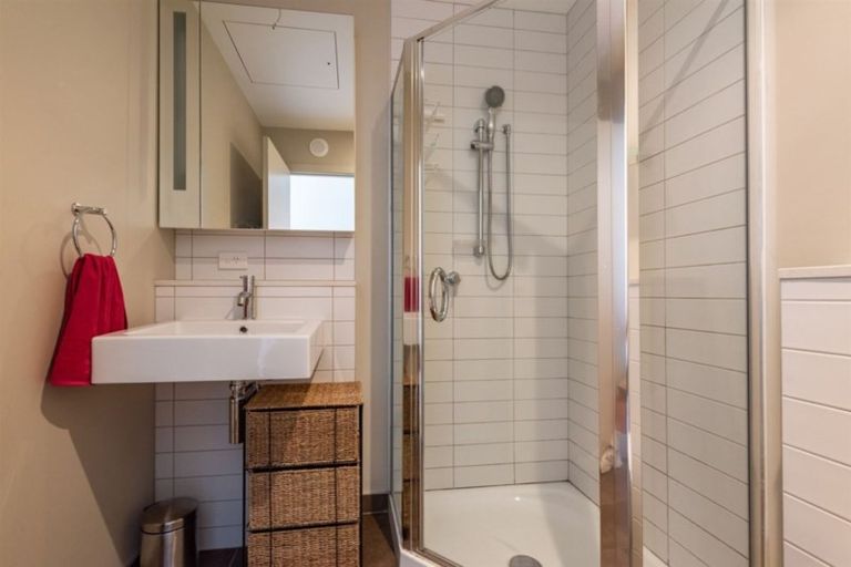 Photo of property in Trinity Apartments, 606/19 College Street, Te Aro, Wellington, 6011