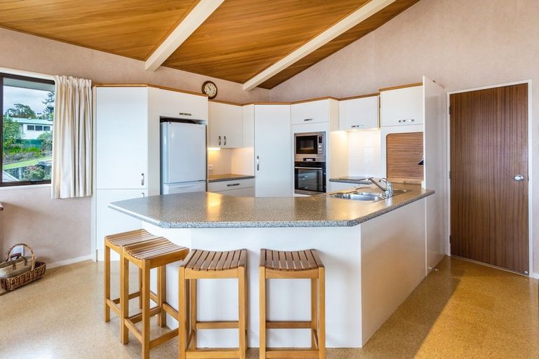 Photo of property in 60 Wakeman Road, Acacia Bay, Taupo, 3330