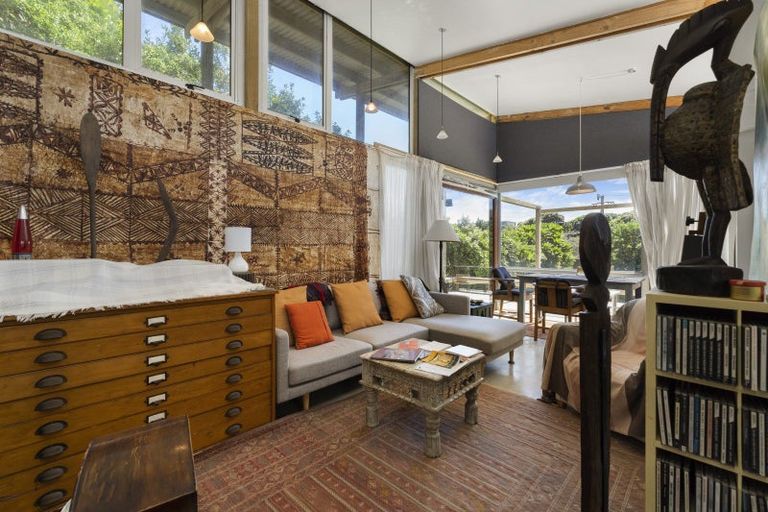 Photo of property in 4 Tangahoe Street, Paekakariki, 5034