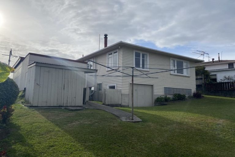 Photo of property in 24 Watene Crescent, Waitara, 4320