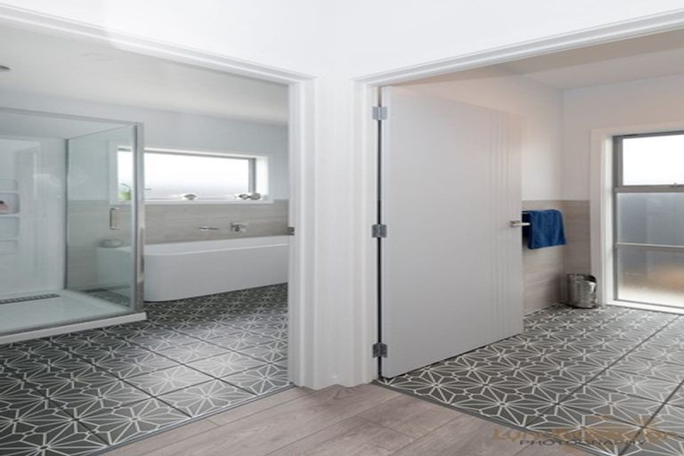 Photo of property in 73a Meeanee Road, Taradale, Napier, 4112