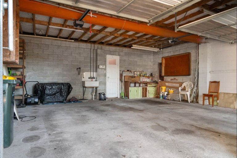 Photo of property in 22 Frankley Road, Westown, New Plymouth, 4310