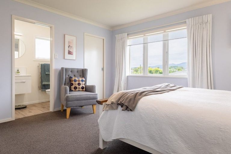 Photo of property in 38 Gray Avenue, Paraparaumu Beach, Paraparaumu, 5032