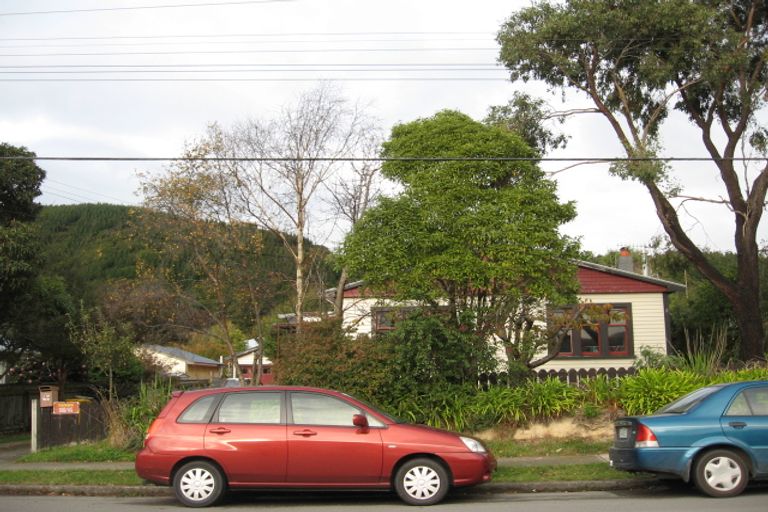 Photo of property in 42 Hinemoa Street, Paraparaumu, 5032