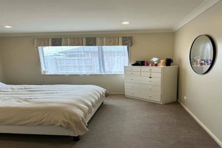 Photo of property in 42 Peter Hall Drive, Kelvin Grove, Palmerston North, 4414