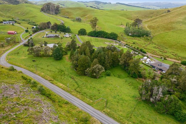 Photo of property in 150 Dimmock Road, Waitakaruru, Ngatea, 2471