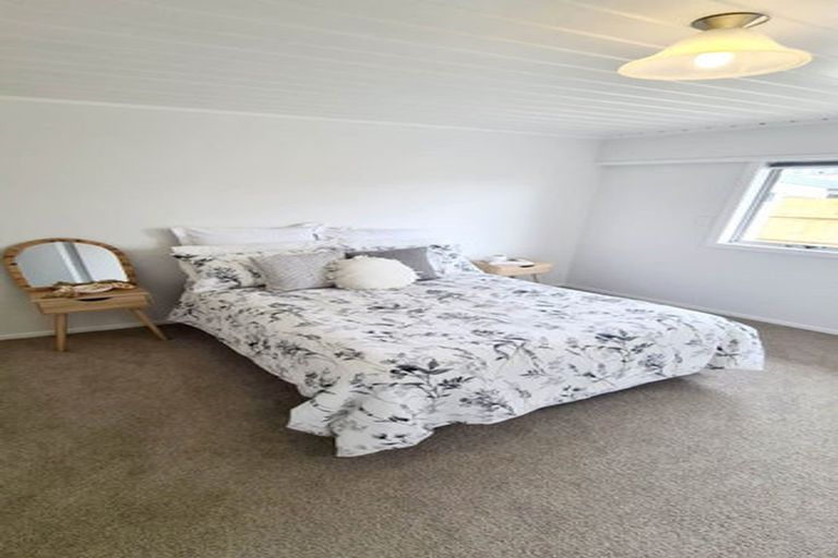 Photo of property in 49 Riverside Road, Orewa, 0931