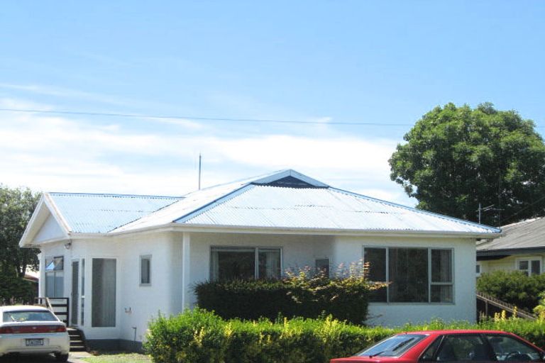 Photo of property in 102 Selwyn Street, Somerfield, Christchurch, 8024