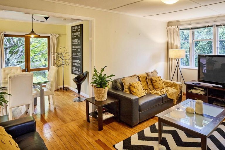 Photo of property in 17 Chew Place, Ranui, Porirua, 5024