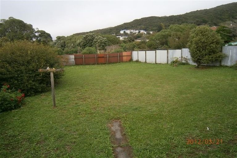 Photo of property in 35 Hukatai Street, Elsdon, Porirua, 5022