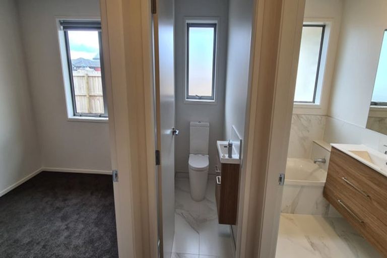 Photo of property in 23 Saint Michael Crescent, One Tree Point, 0118