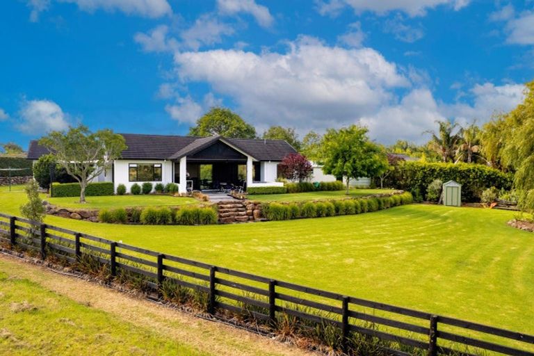 Photo of property in 10 Cochrane Drive, Kerikeri, 0230