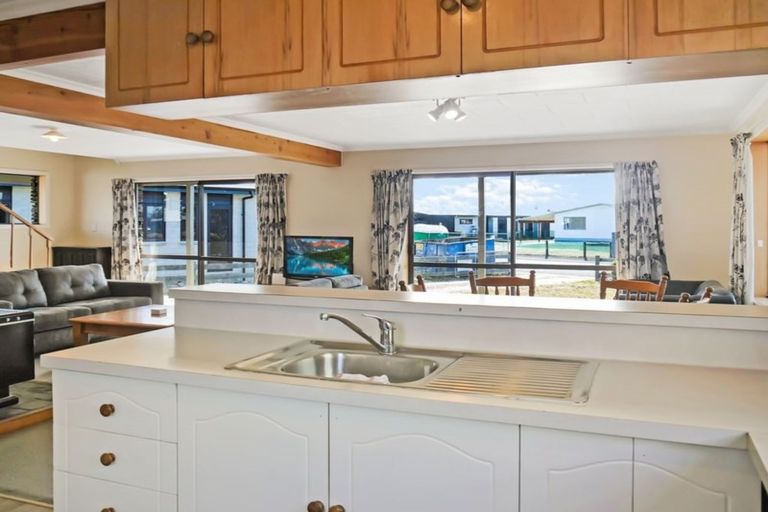 Photo of property in 15 Irishman Drive, Twizel, 7901