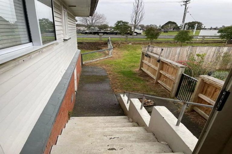 Photo of property in 17 Blair Avenue, Pukekohe, 2120