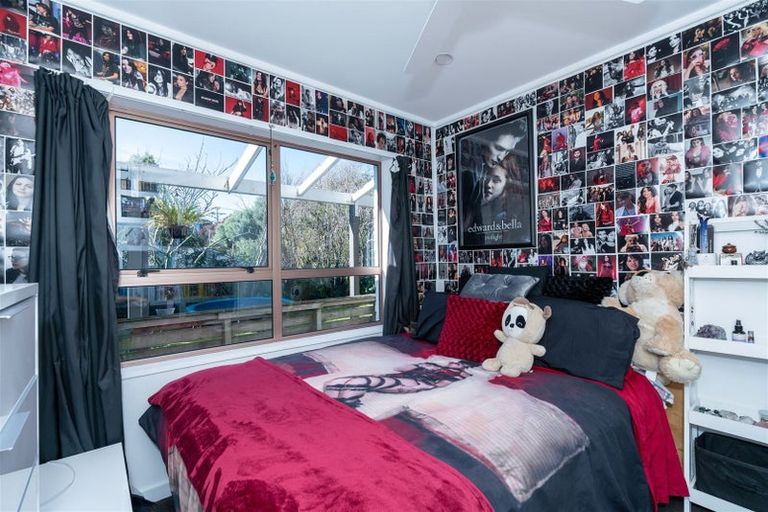 Photo of property in 7 Waikare Road, Raumati Beach, Paraparaumu, 5032