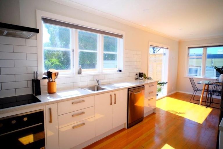 Photo of property in 4 Onepu Road, Pukerua Bay, 5026