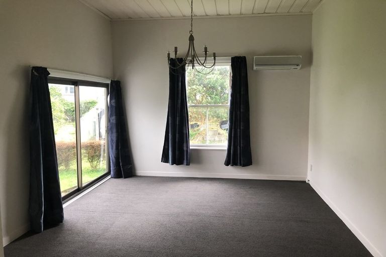 Photo of property in 43 Lorna Street, Lynmouth, New Plymouth, 4310