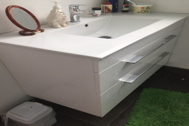 Photo of property in 18 Dunstan Street, Otaki, 5512