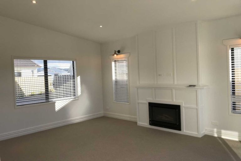 Photo of property in 18 Astelia Lane, Papamoa Beach, Papamoa, 3118