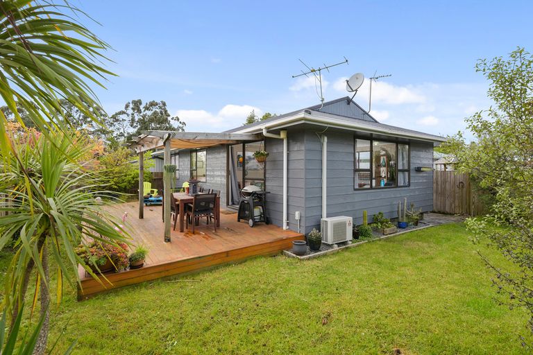 Photo of property in 1/162 Universal Drive, Henderson, Auckland, 0610