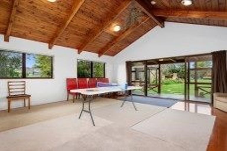 Photo of property in 27 Waikite Road, Welcome Bay, Tauranga, 3112