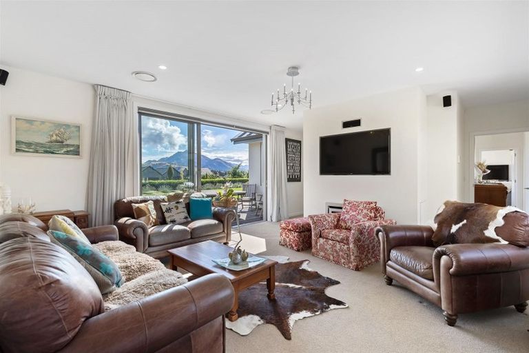 Photo of property in 2 Nokomai Street, Wanaka, 9305