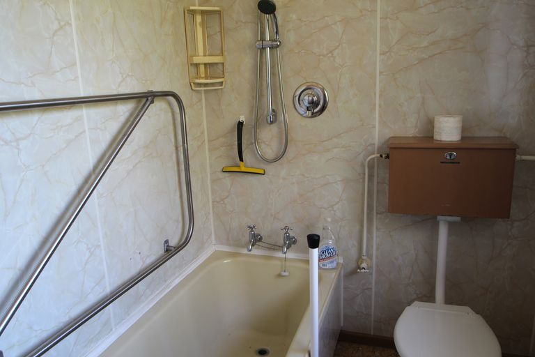 Photo of property in 25 Gordon Street, Weston, Oamaru, 9401