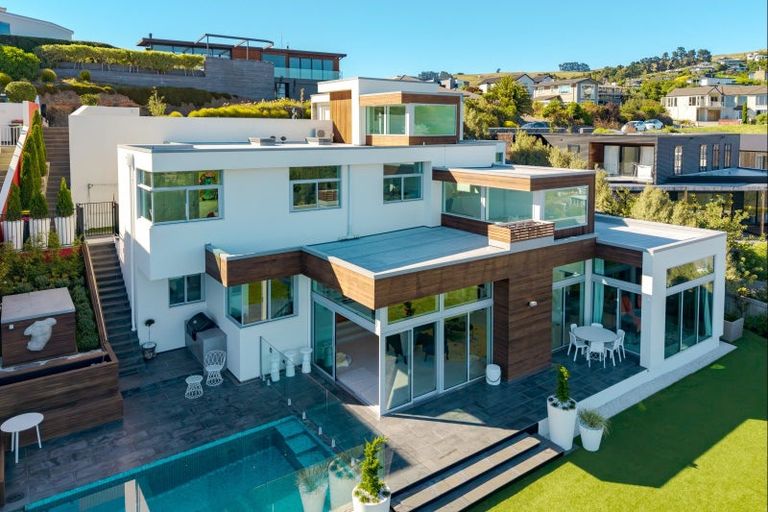 Photo of property in 6 Gazelle Lane, Redcliffs, Christchurch, 8081