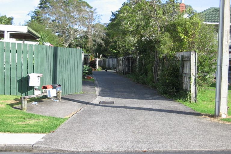 Photo of property in 1/95 Wharf Road, Te Atatu Peninsula, Auckland, 0610
